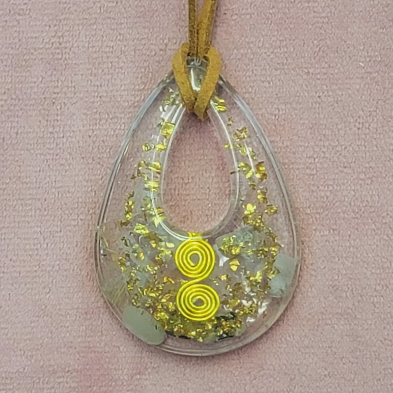 金箔入り✨金運のネックレスオルゴナイト(大) | Peach Aura Online Shop 