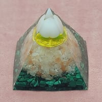 桃1個入り🍑ヒマラヤ岩塩厄除けのオルゴナイト