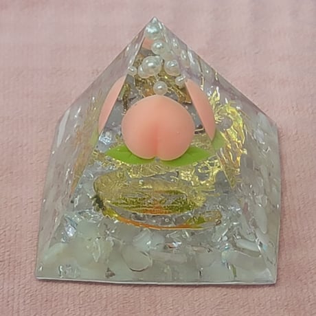 桃1個入り🍑美と健康のオルゴナイト～桃神&龍神コラボ～