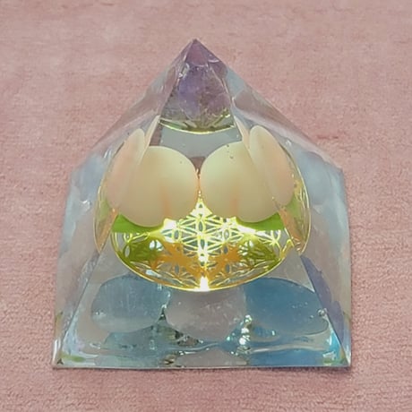 桃2個入り🍑🍑縁結びのオルゴナイト