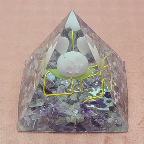 桃うさぎ1匹入り🍑🐇開運オルゴナイト2個セット