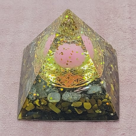 桃1個入り🍑金運金ピカギラギラオルゴナイト