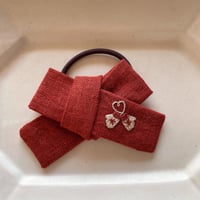「tiny flora」限定クリスマスグローブ手刺繍ヘアゴム｜Christmas gloves embroidery hair bow