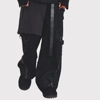 Slash Seam Twist Cargo Jeans(NOIR)