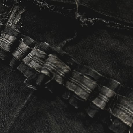 Slash Seam Twist Cargo Jeans(NOIR)