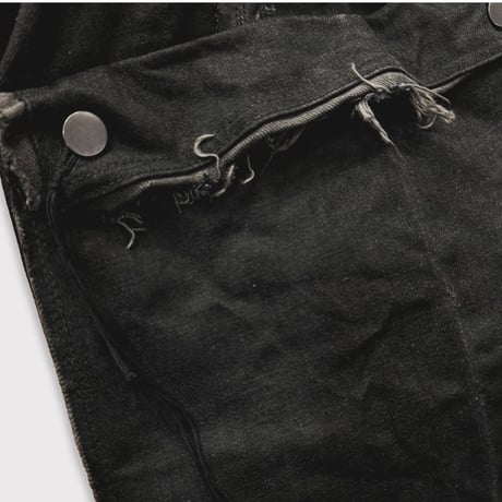 Slash Seam Twist Cargo Jeans(NOIR)