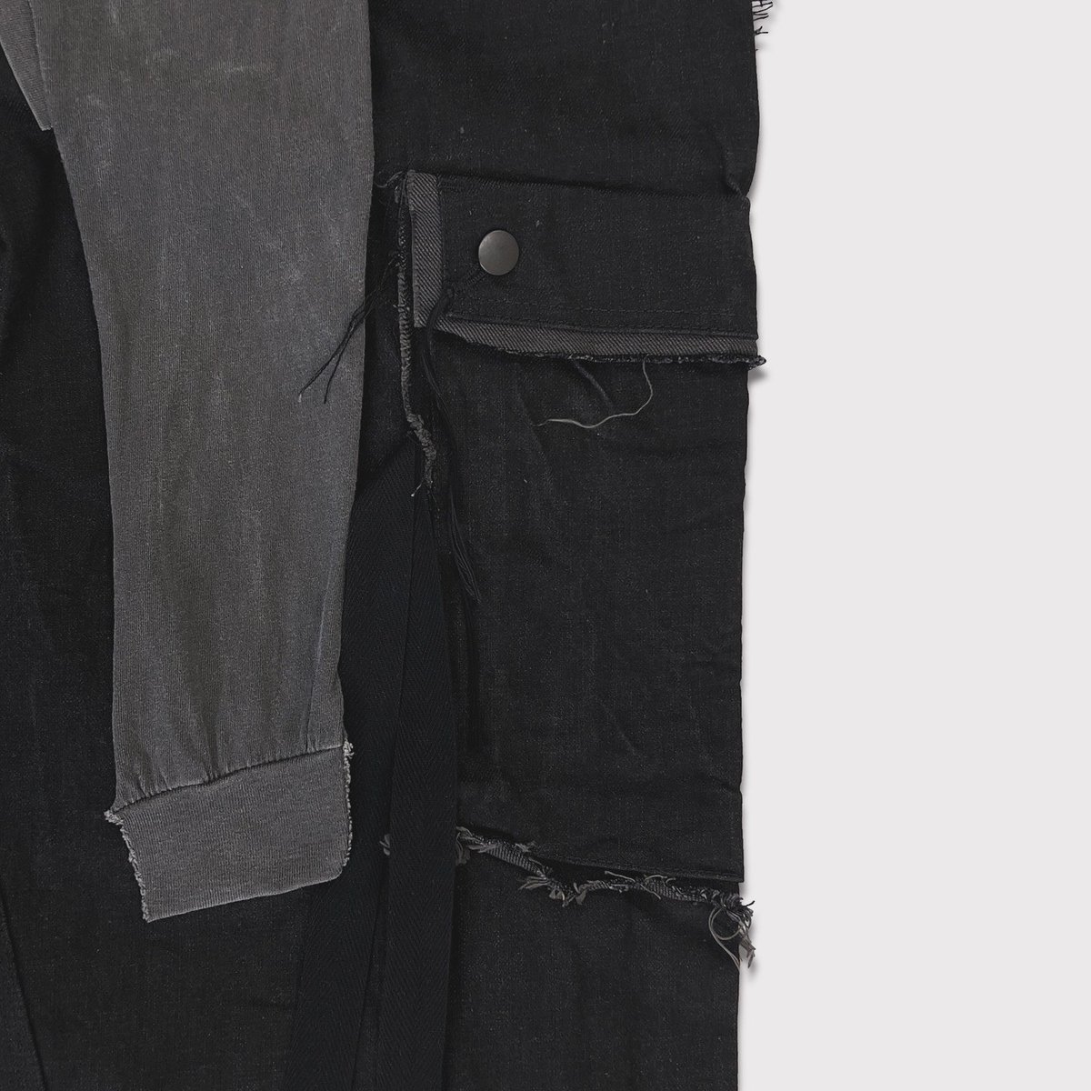 即日発送 minus slash hbt cargo jeans denim 即日発送 minus slash hbt cargo jeans denim Slash Seam Twist