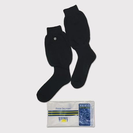 TIMELESS x WHIMSY Logo Socks(LOOSE FIT)PURE BLACK