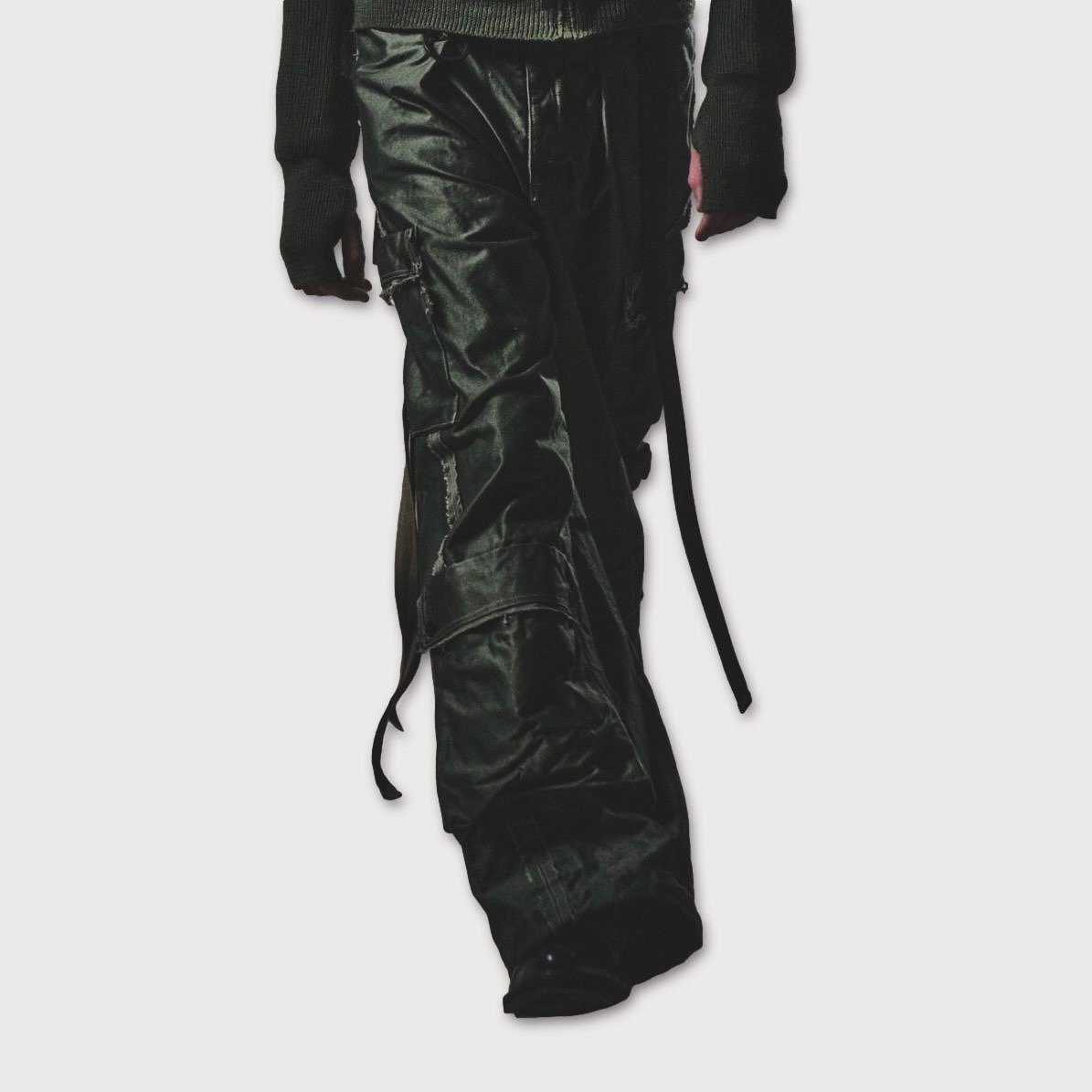 Slash Seam Twist Cargo Pants(PIGMENT DYED MOLES
