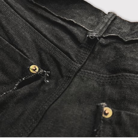 Slash Seam Twist Cargo Jeans(NOIR)