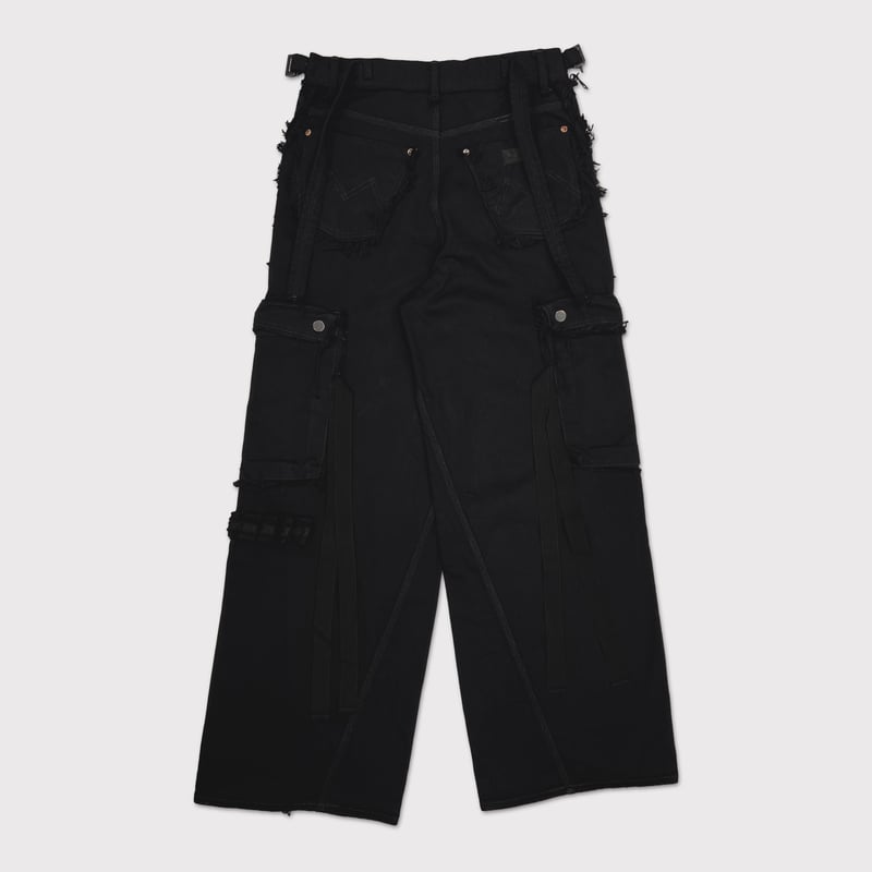Slash Seam Twist Cargo Jeans(AFTER BLACK) | MIN