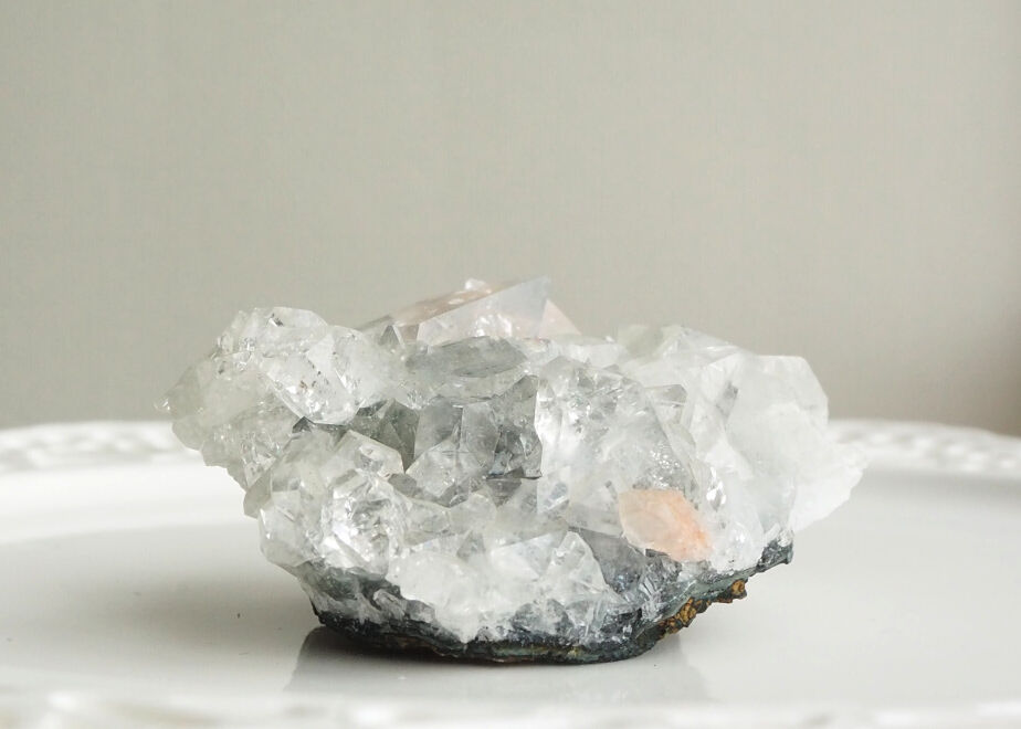 アポフィライト クラスター B トップクォリティ]インド産アポフィライトクラスター/結晶原石