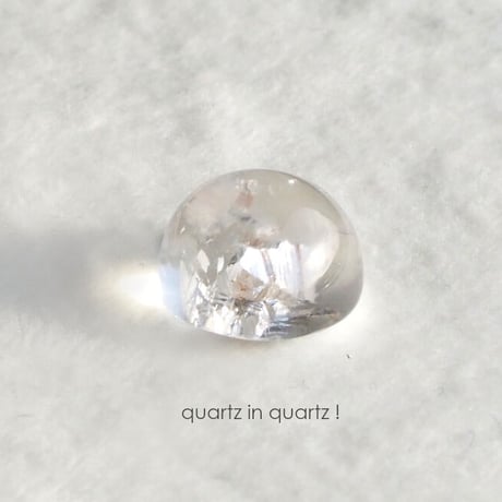 quartzin quartz / 貫入水晶ラウンドカボション