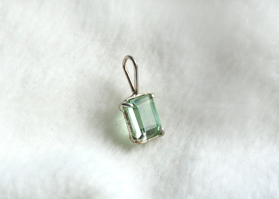 アップルグリーントルマリン・スクエアペンダントトップ silver925