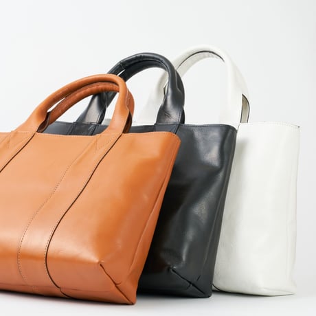 【日本製】【rena -iris  made in japan】〔rena-white　collection〕軽量牛革製品・ヌメ革（マット調ヌメ革）手提げトート   ir-01