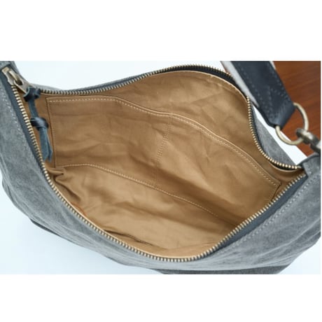 豊岡鞄（認定商品・FEEDBAG）豊岡製・神鍋山火山灰染め 8号帆布・イブクロ型斜め掛けショルダーバッグ FB-102-B