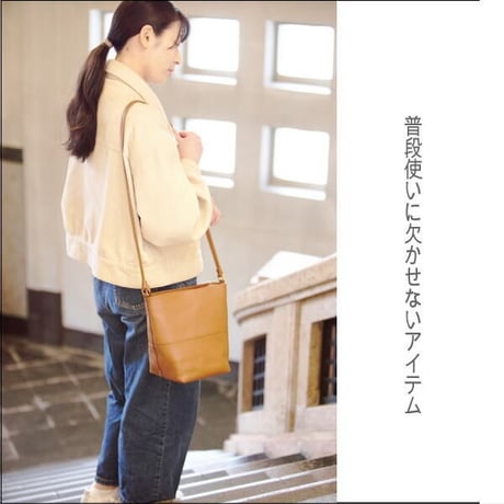 【rena -iris  made in japan】イタリアンレザー（シュリンク革）・斜め掛けショルダー（日本製）ri-722
