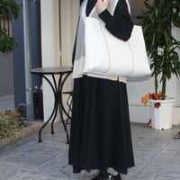 【日本製】【rena -iris  made in japan】〔rena-white　collection〕軽量牛革製品・ヌメ革手提げトート（H　33　W　46　D　12　cm)   ir-02