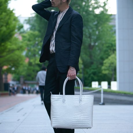 【rena-iris made in japan】【日本製】男女兼用ビジネス仕様・牛革エナメルクロコ スーパーラージサイズ・トートバッグ ri-669