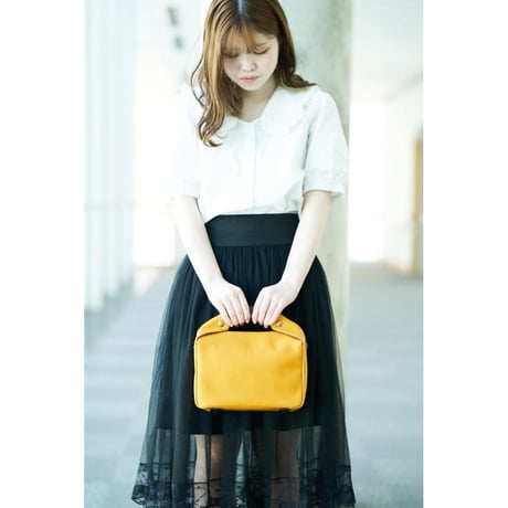 〔rena-iris〕ｘ〔アルト/alto〕コラボ生産品　たっぷりオイル（姫路レザー）ケーキＢＯＸデザイン（2WAY)ボックスショルダーバッグ【日本製】　al-3005