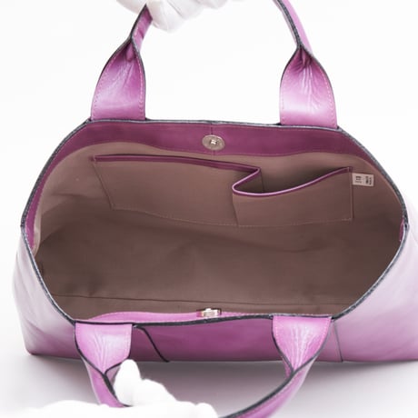 【日本製】【rena -iris  made in japan】〔rena-white　collection〕軽量牛革製品・ヌメ革（ツヤ革調ヌメ革）手提げトート   ir-01