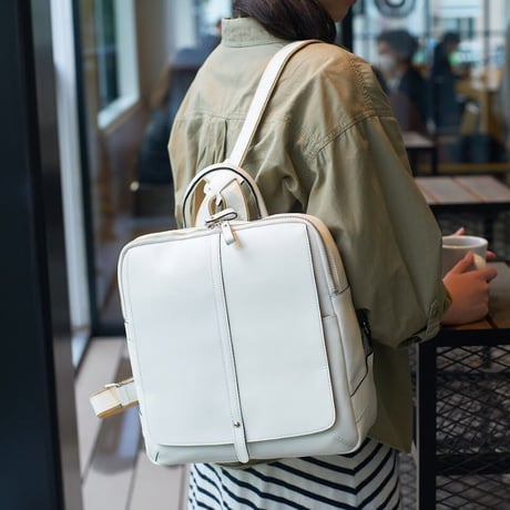 【日本製】【rena -iris  made in japan】〔rena-white　collection〕牛革製品・オイルヌメ革製ランドセルデザインリュック2502　ir-11