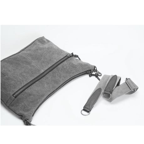 豊岡鞄（認定商品・FEEDBAG）豊岡製・神鍋山火山灰染め 8号帆布・イブクロ型斜め掛けショルダーバッグ FB-102-B