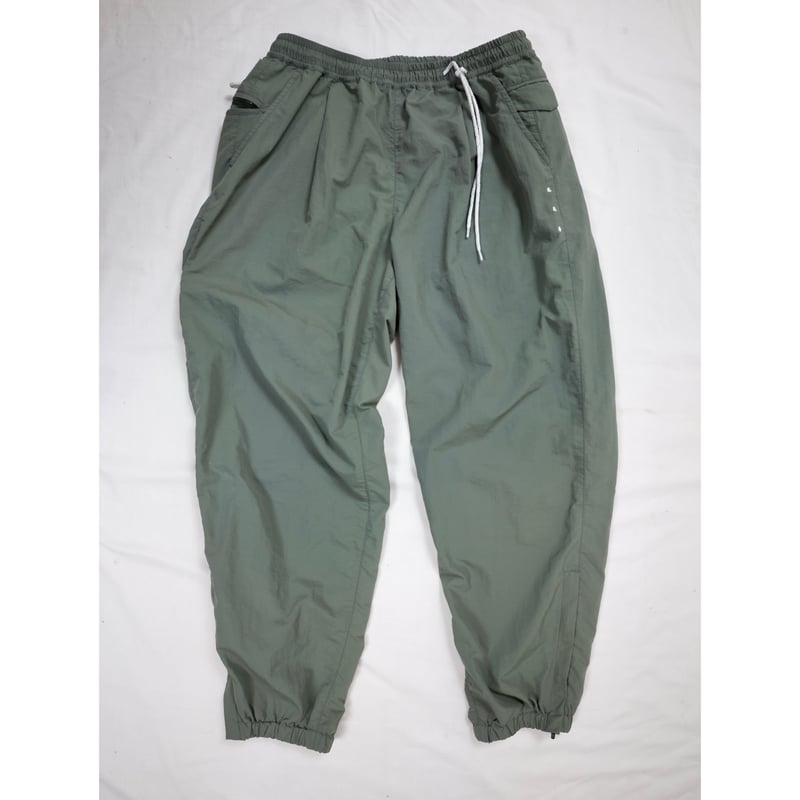 迷迭香 / NYLON HARVEST TRAINER | THE UNFORM STORE
