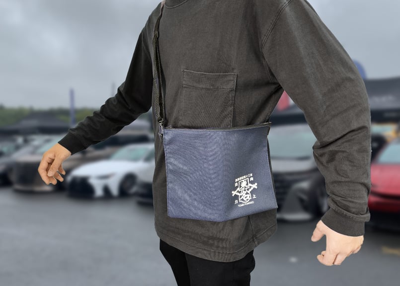 サコッシュ(商店風ロゴ） | TOMEI ONLINE STORE