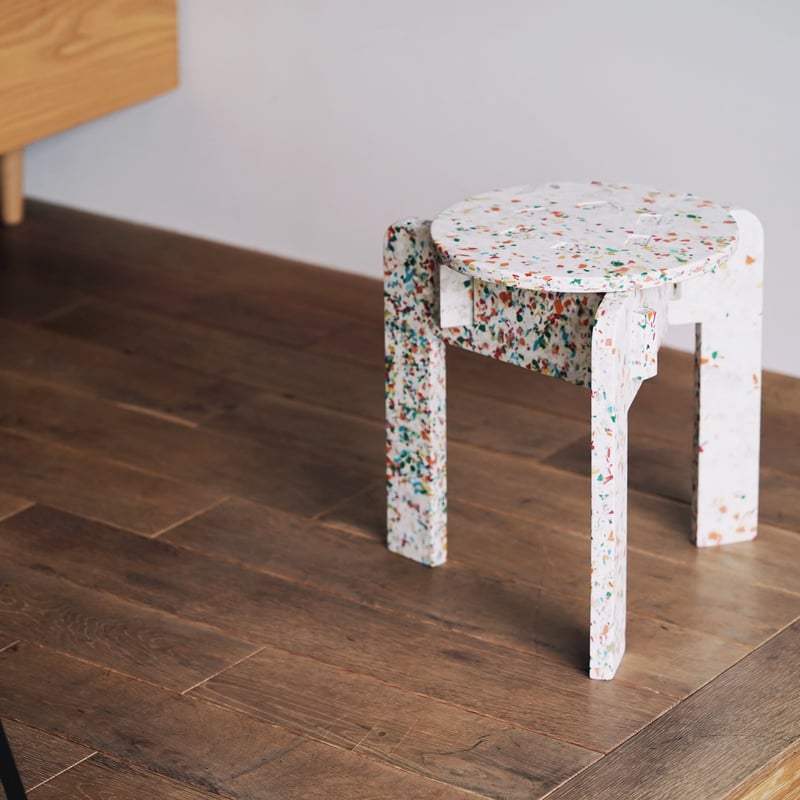 STREET STOOL (Terra)組み立て前｜Mãi | 大阪中之島美術館ミュージアム