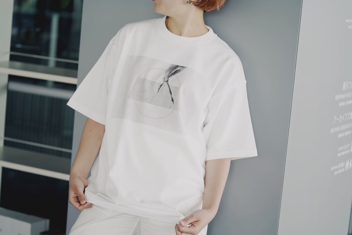 KAZUYO KINOSHITA 木下佳通代《'76-C》Tシャツ | 大阪中之島