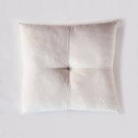 座布団の中身　サイズ59×55cm(銘仙判サイズ)