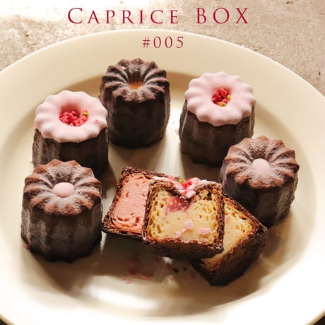 Caprice BOX #005 - SAKURA & Strawberry -