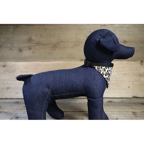 Leopard Print Pig Suede Leather Bandana Style Collar