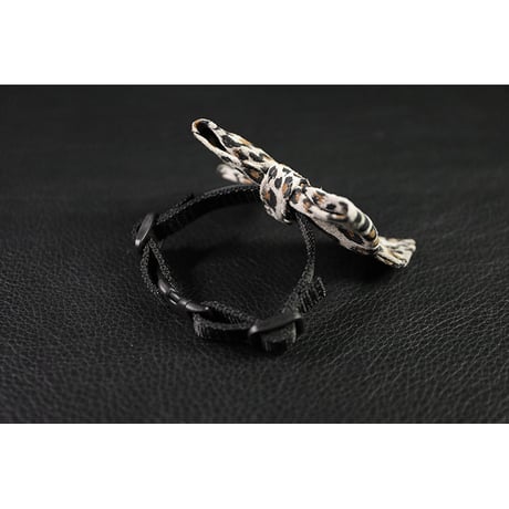 Leopard Print Pig Suede Leather Ribbon Style Collar