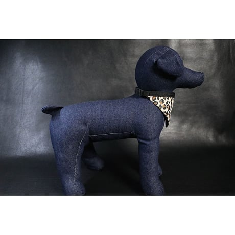 Leopard Print Pig Suede Leather Bandana Style Collar