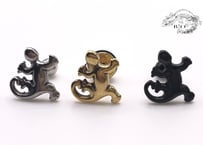 トカゲピアス