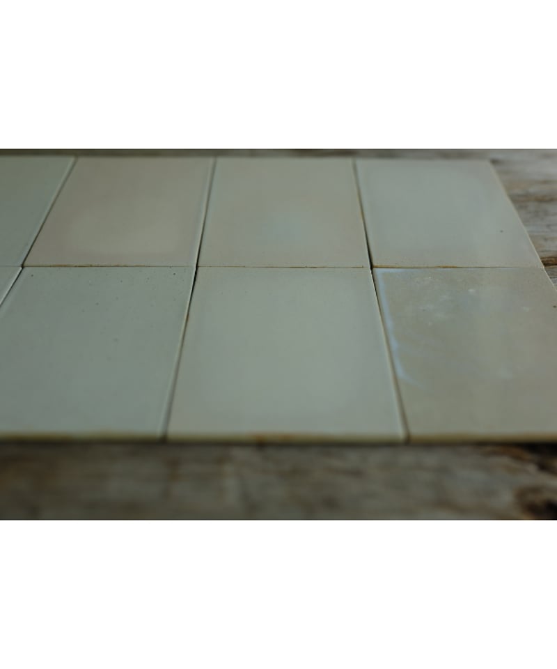 寒川義雄さんのポワソン皿 ※欠けあり 126. 板皿／寒川義雄2025 |