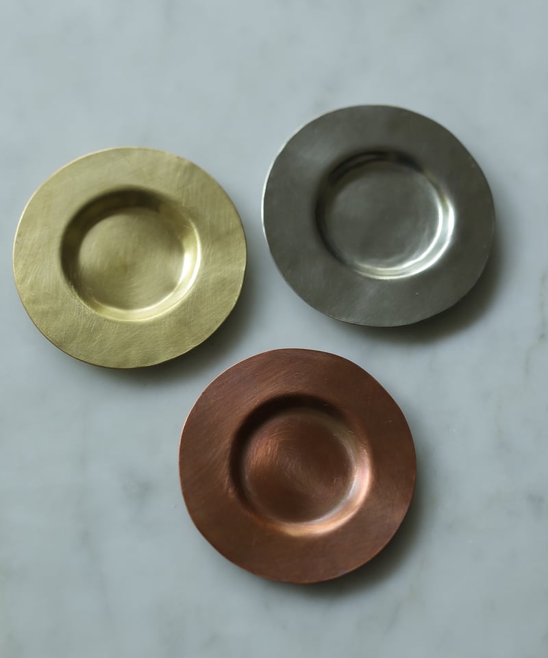 真鍮製エングレービング灰皿 楽天市場】まる皿 錆かいらぎ Sサイズ 11.4cm 陶器 兵山窯 日本製