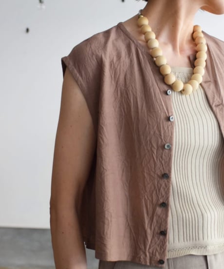 JOICEADDED/WRINKLED SLEEVE LESS SHIRT
