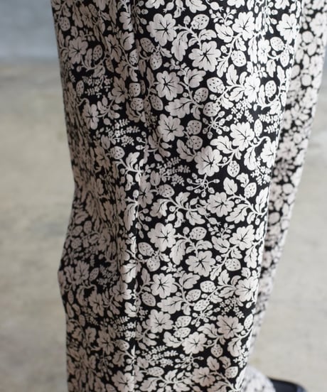 R&D.M.CO/WILD BERRY RELAXED GUM PANTS