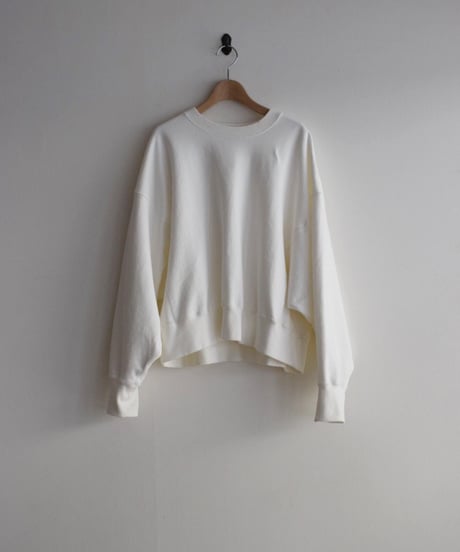 Oblada/ROBIN SWEAT