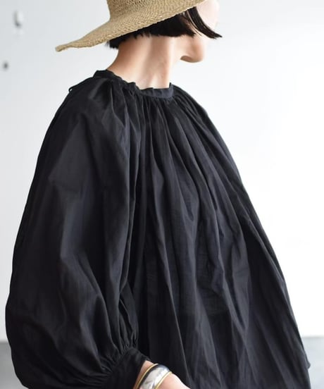 R&D.M.CO/GATHER SMOCK
