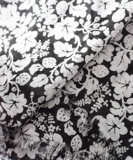 R&D.M.CO/WILDBERRY GAUZE SHAUL