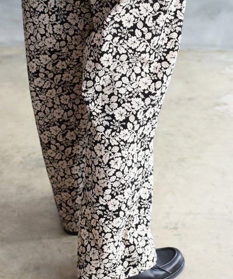 R&D.M.CO/WILD BERRY RELAXED GUM PANTS