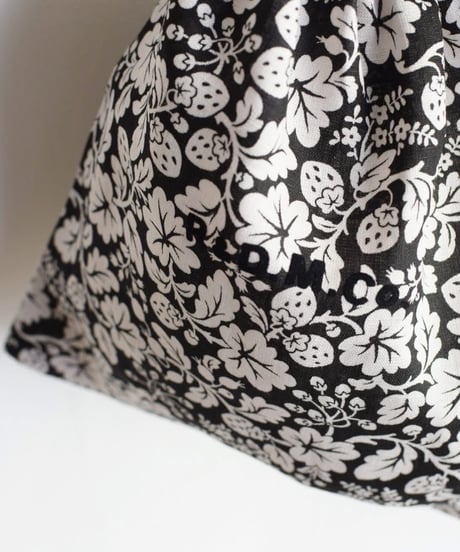 R&D.M.CO/WILD BERRY DRAWSTRING BAG