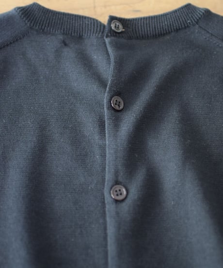 R&D.M.CO- BACK BUTTON HALF SLEEVE