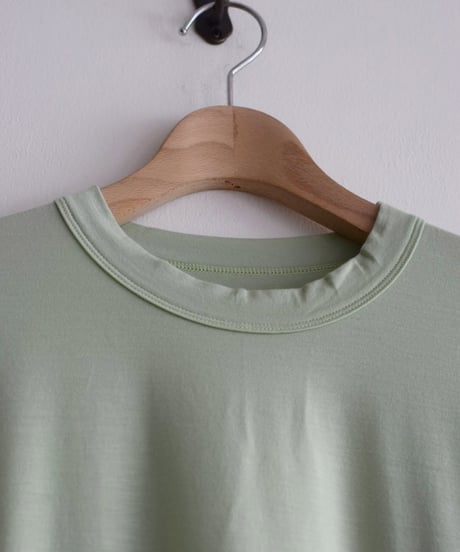 MEYAME/SIDESTITCH TENCEL TEE