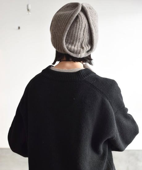 NiKKI ESSENTIAL PIECES/ALL YAK BEANIE