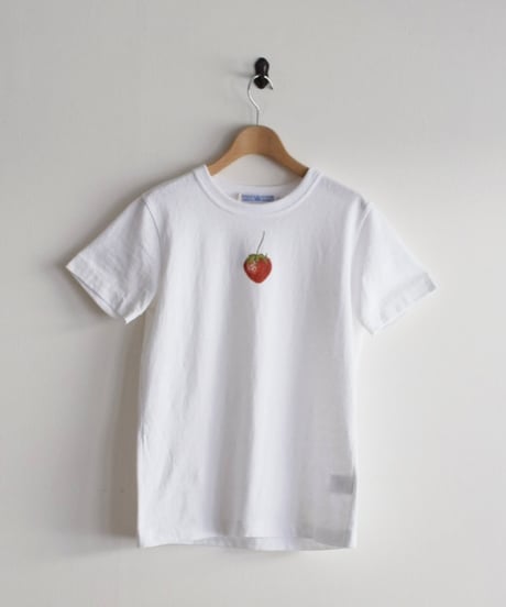 R&D.M.CO/HAND PICKED STRAWBERRY TEE